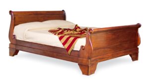 Versailles Sleigh Bed